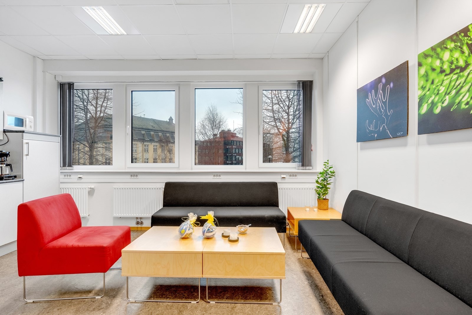 Spiserommet har utsikt over parken Galleribilde