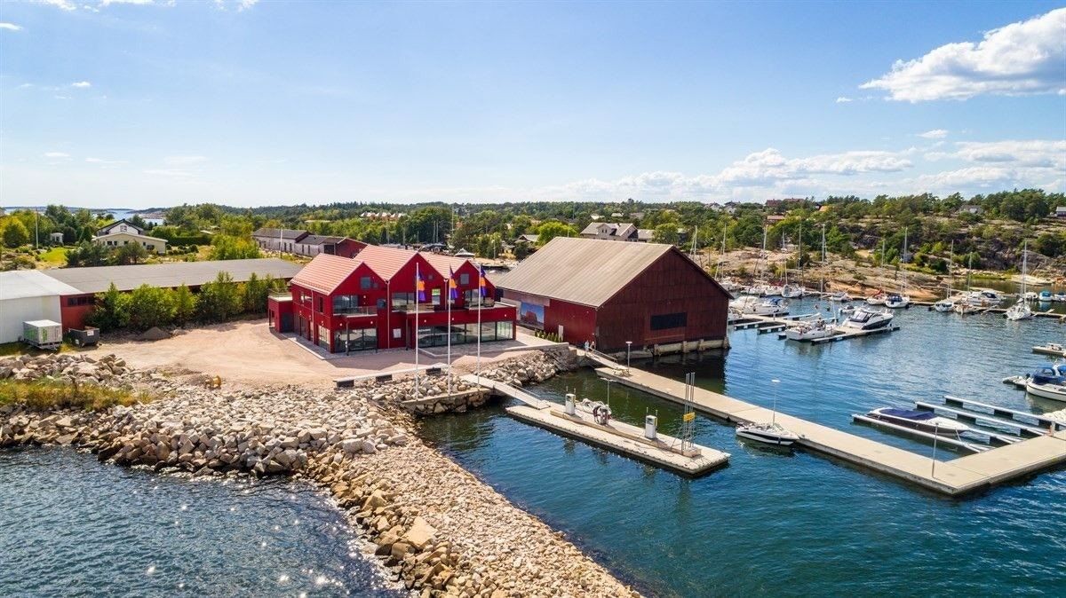 Bilde viser eksisterende bygg med restaurant, boliger, næringslokaler Galleribilde