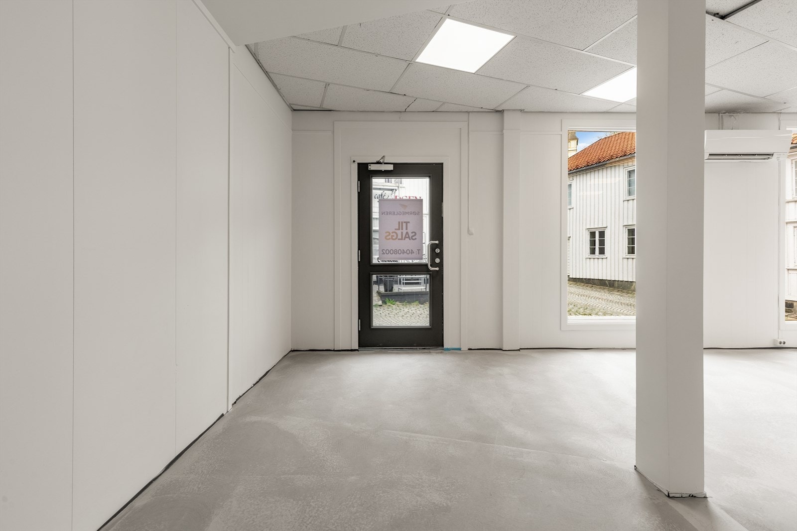 Nyinnredede butikklokaler. Galleribilde