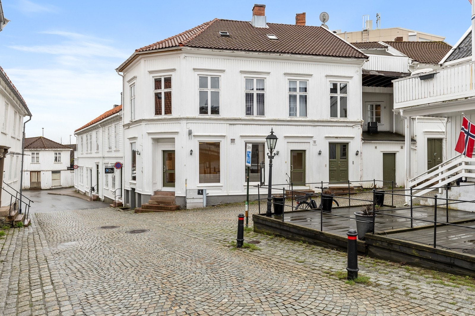 Det er lokalene til tidligere Morterud bakeri som skal selges. Lokalet er på ca. 200 m2 med kjeller i tillegg, Galleribilde