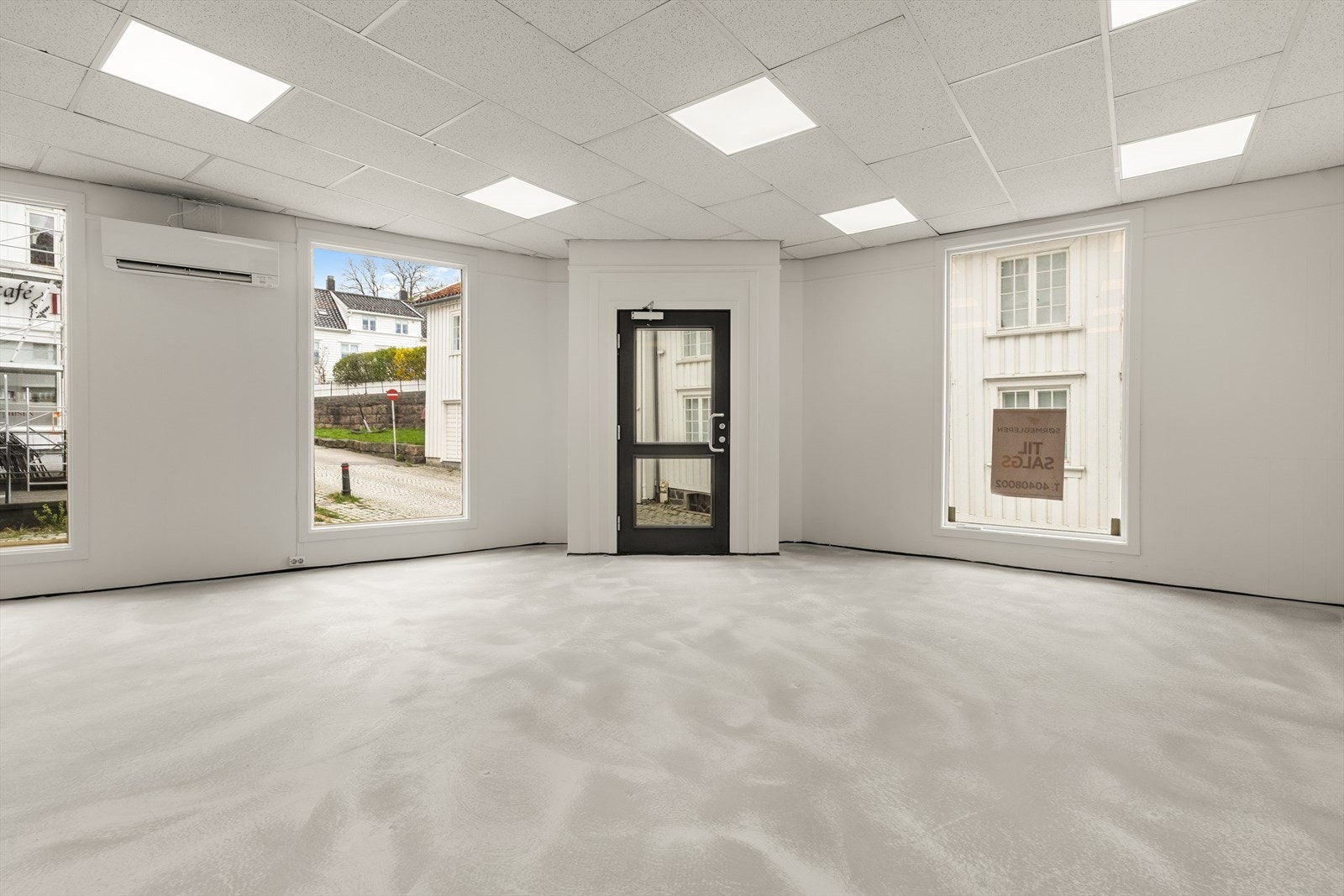 Nyinnredede butikklokaler. Galleribilde