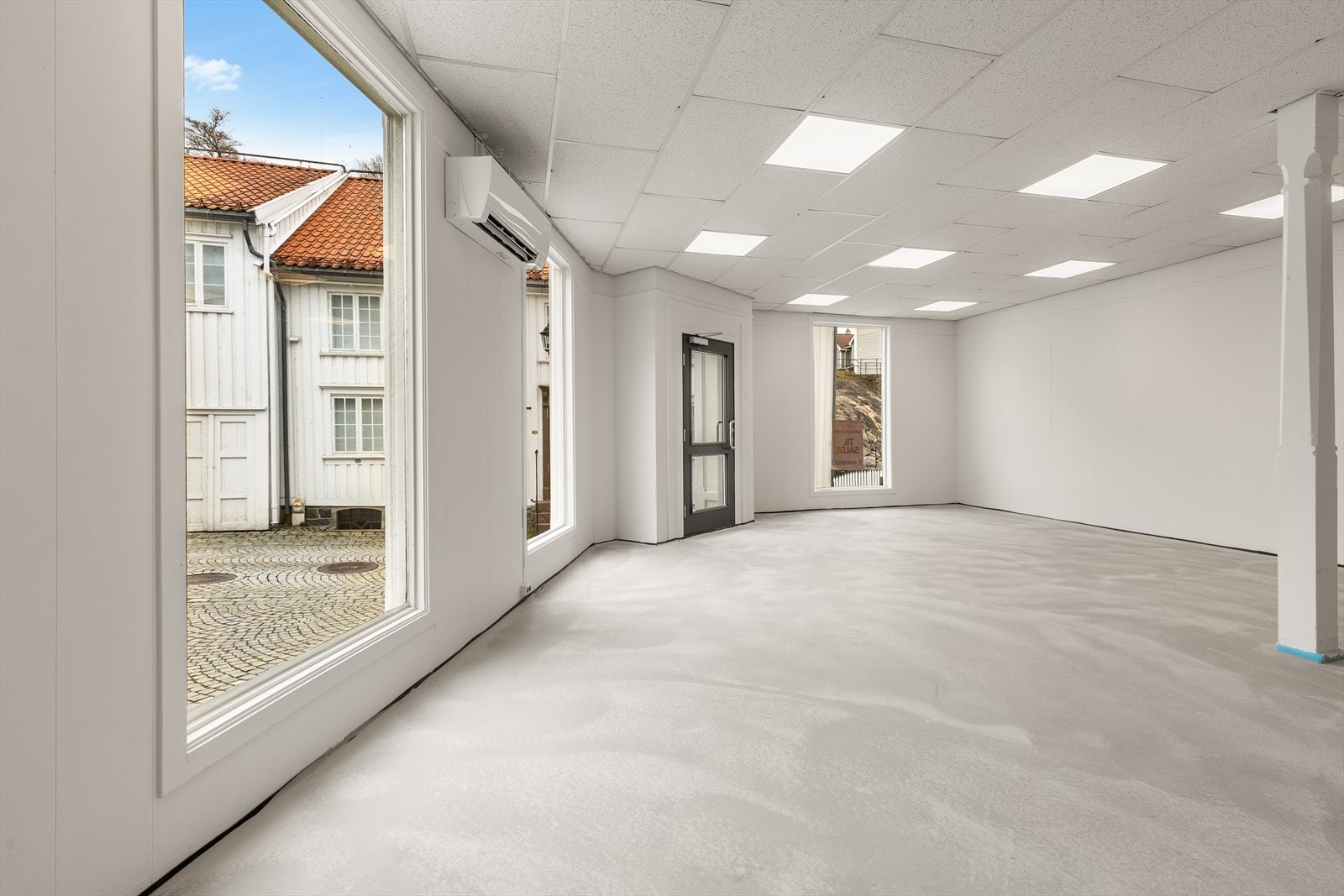 Nyinnredede butikklokaler. Galleribilde