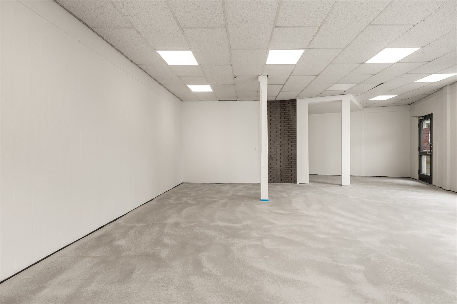 Nyinnredede butikklokaler. Galleribilde