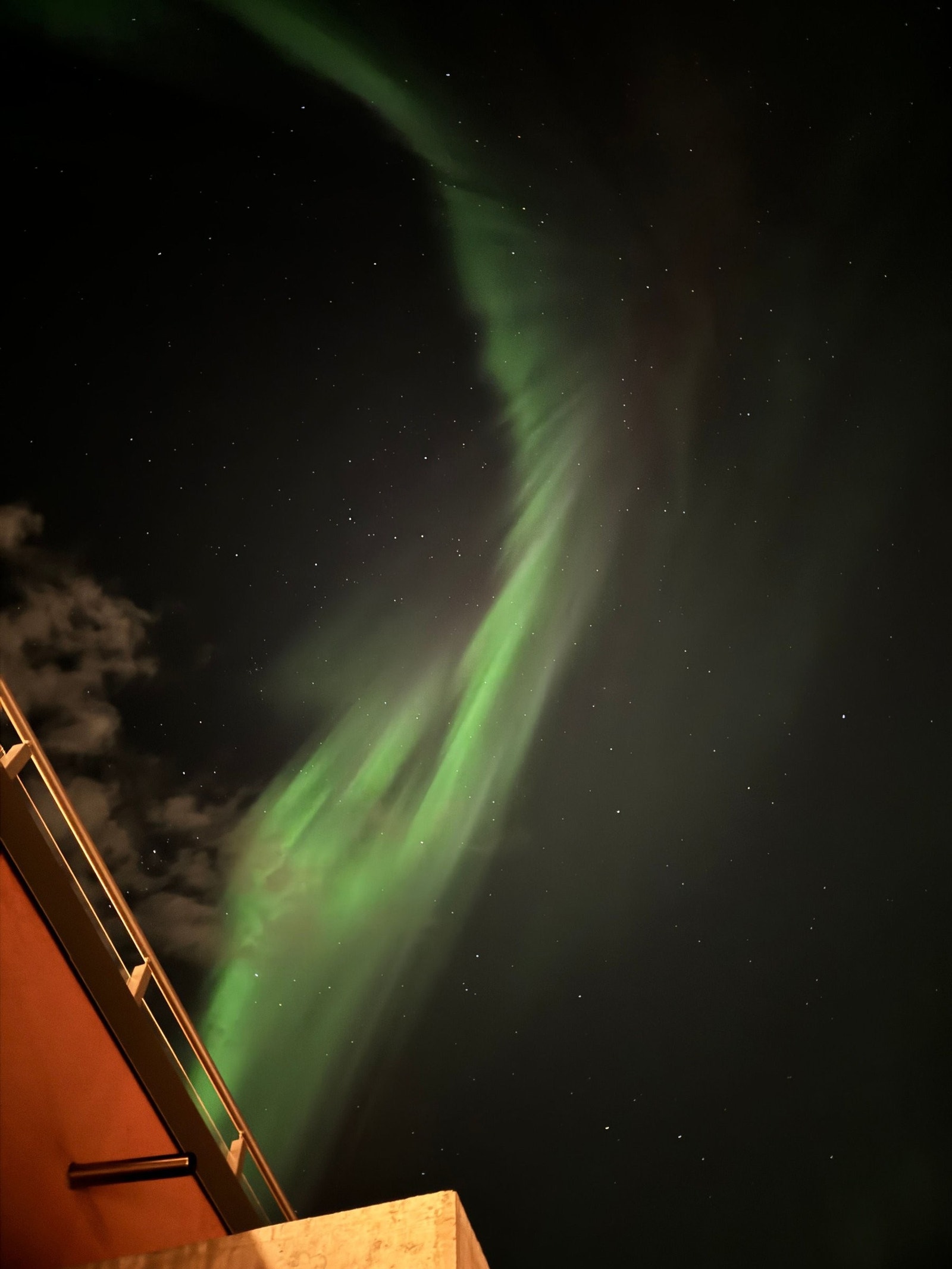 Nordlys sett fra balkongen. Foto: privat Galleribilde