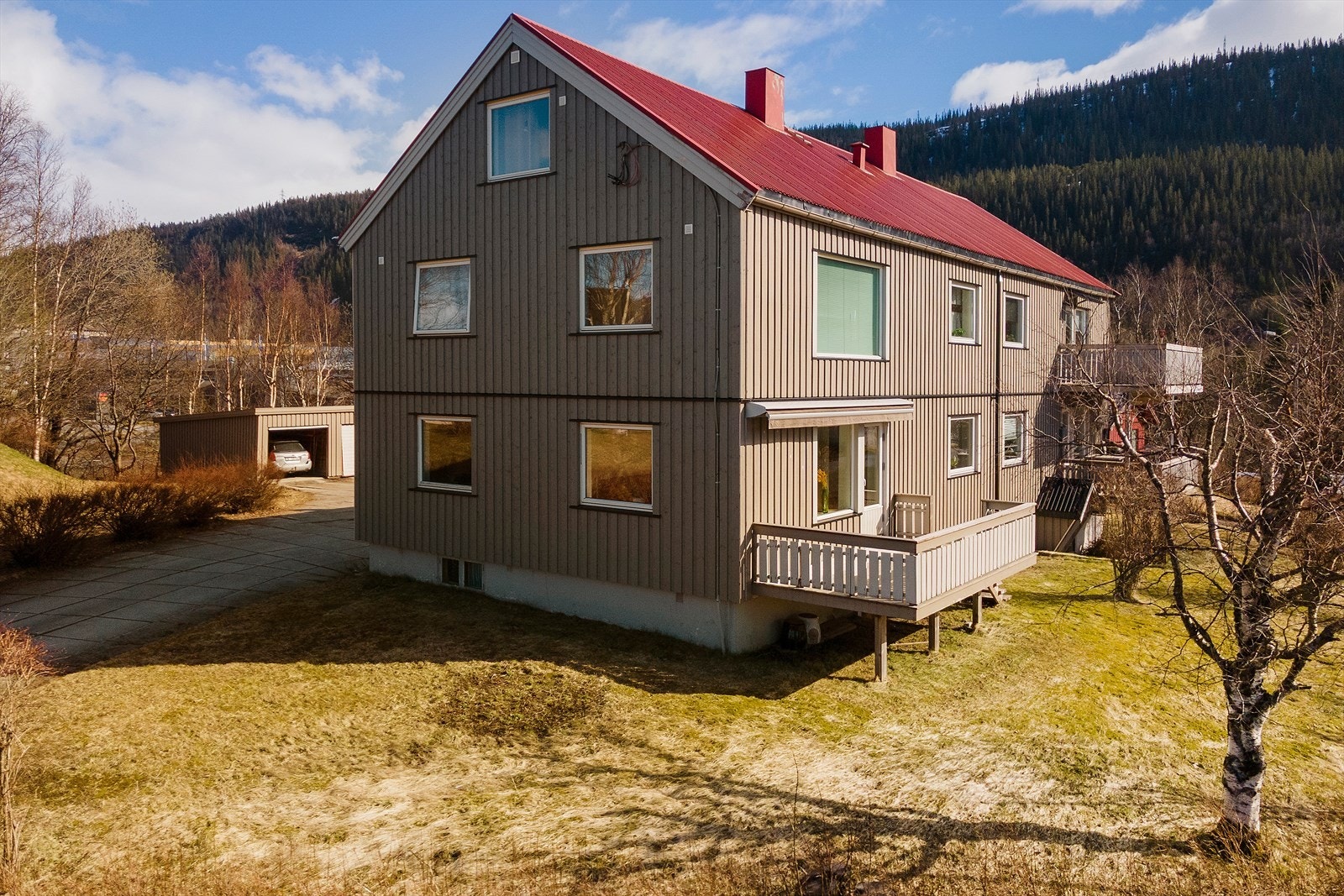 Eiendomsmegler MNEF Kristine Langfjell har gleden av å presentere Mofjellveien 1! Galleribilde