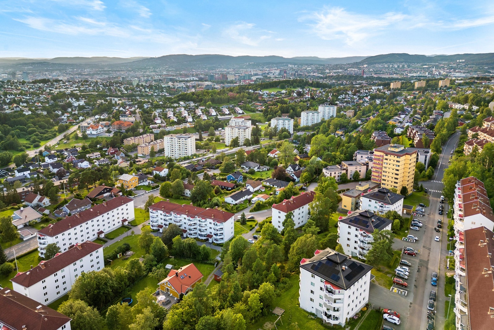 Her bor du landlig og sentralt på samme tid! Galleribilde