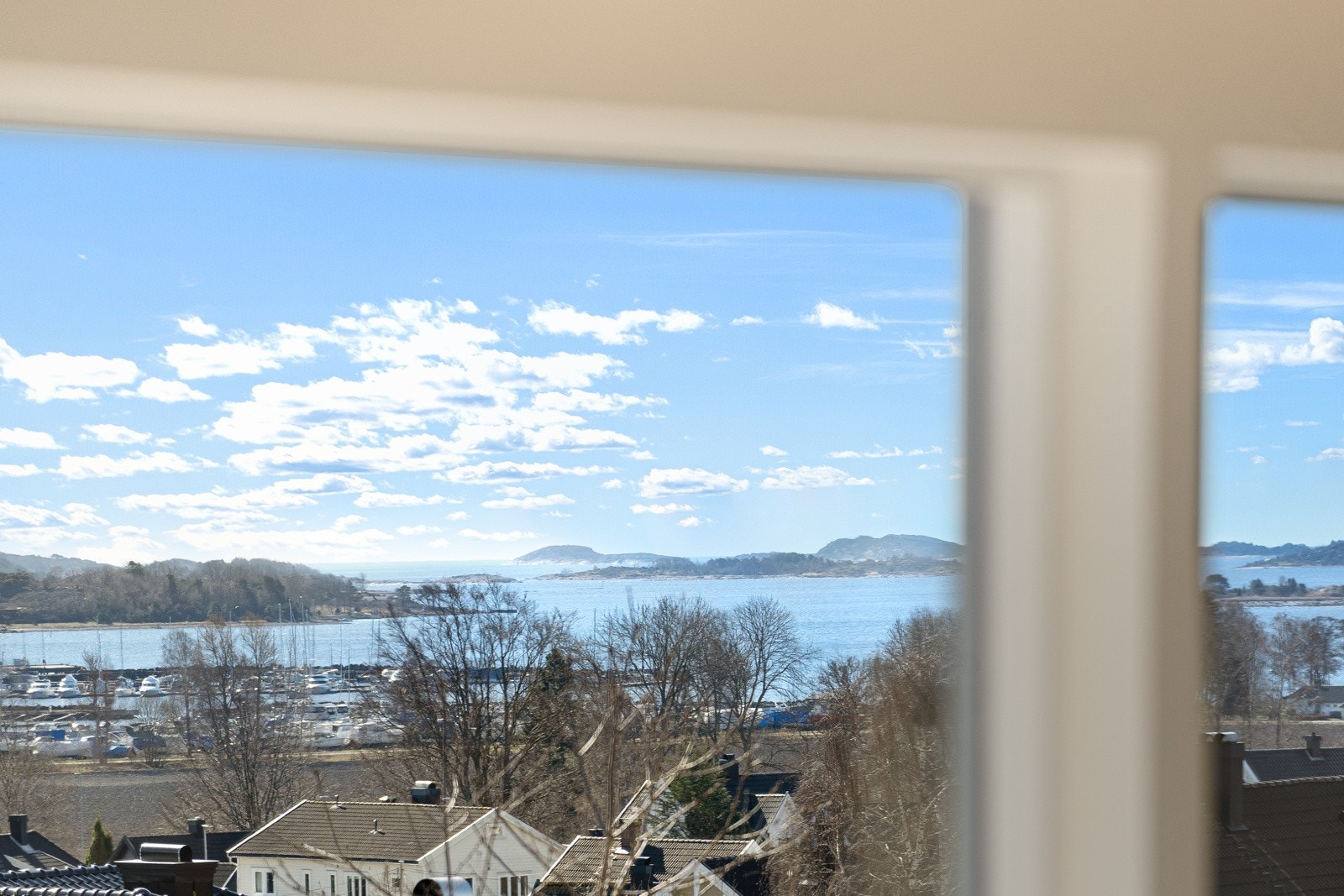 Fri og fin utsikt til sjøen og skjærgården Galleribilde