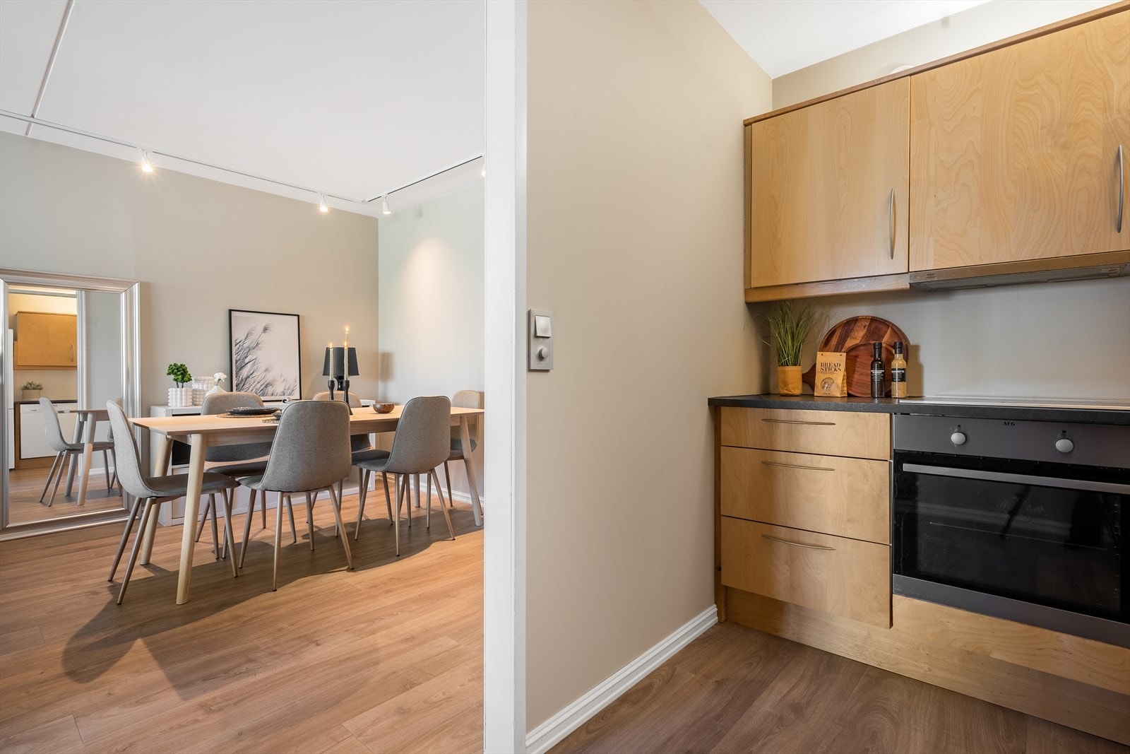 Integrert stekeovn og koketopp. Galleribilde