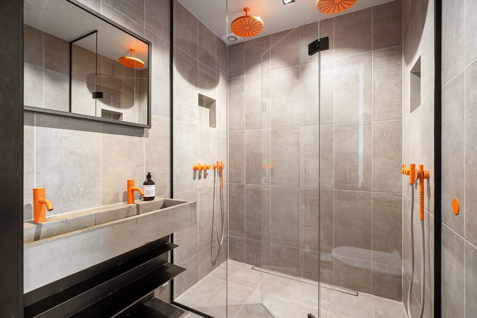 Flott påkostet bad fra 2019 Galleribilde