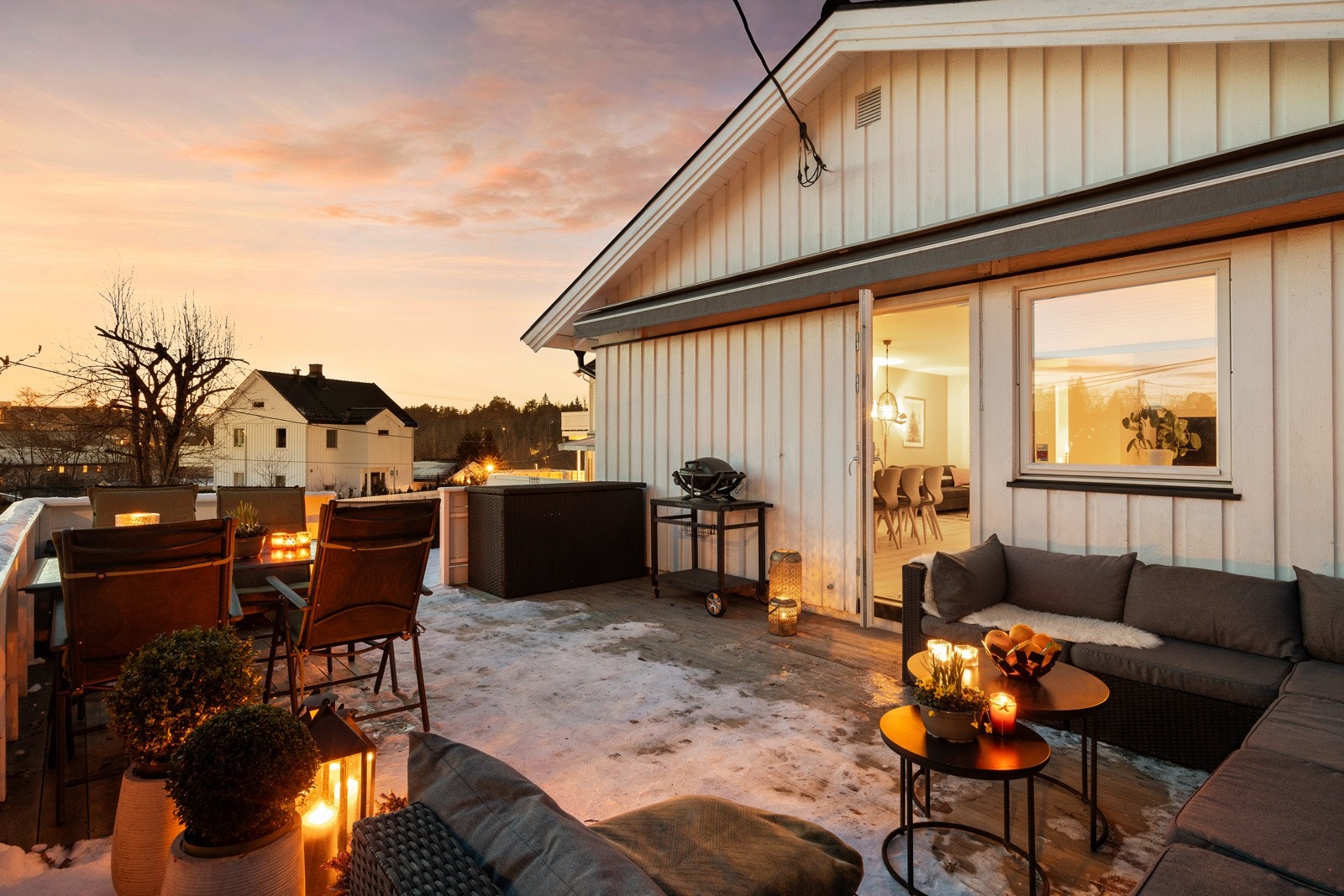 Her kan lange solrike sommerdager utvikle seg til å bli hyggelige kvelder under stjernene Galleribilde