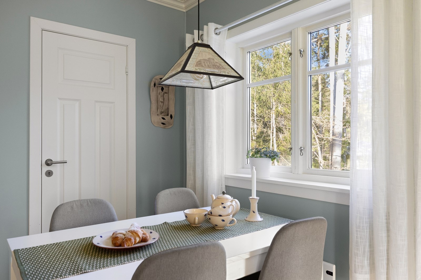 Kjøkkenet ligger i delen som ble tilbygget i 2002. Galleribilde