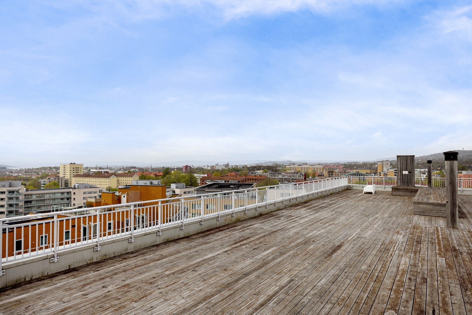 Felles takterrasse med fantastisk utsikt over Oslo by og fjord. Galleribilde