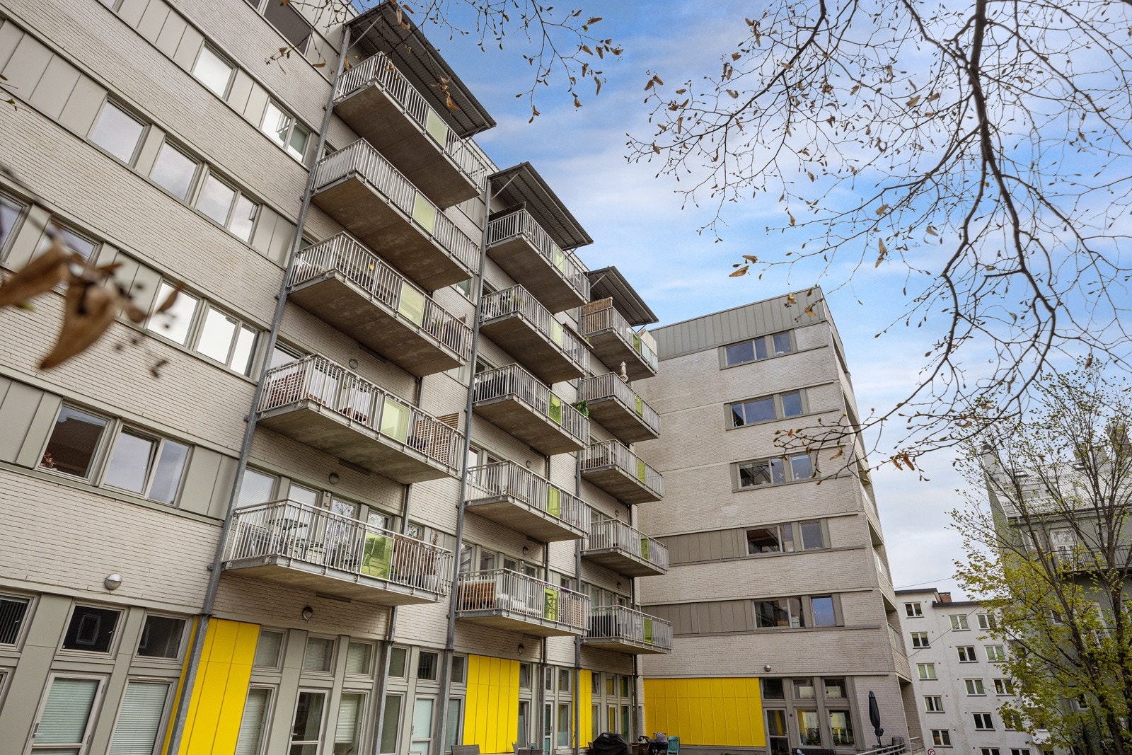 Sameiet Sandakerveien 74 består av 132 boligseksjoner og 2 næringsseksjoner. Galleribilde