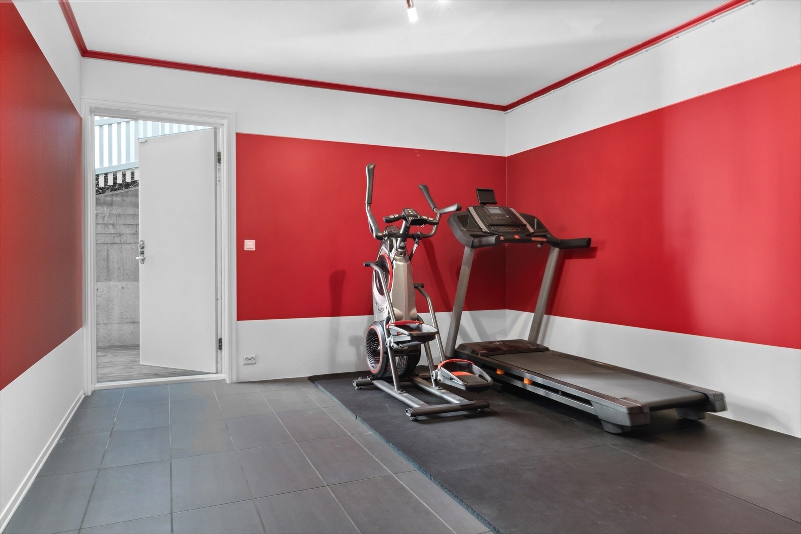 Treningsrommet har også egen utvendig adkomst Galleribilde