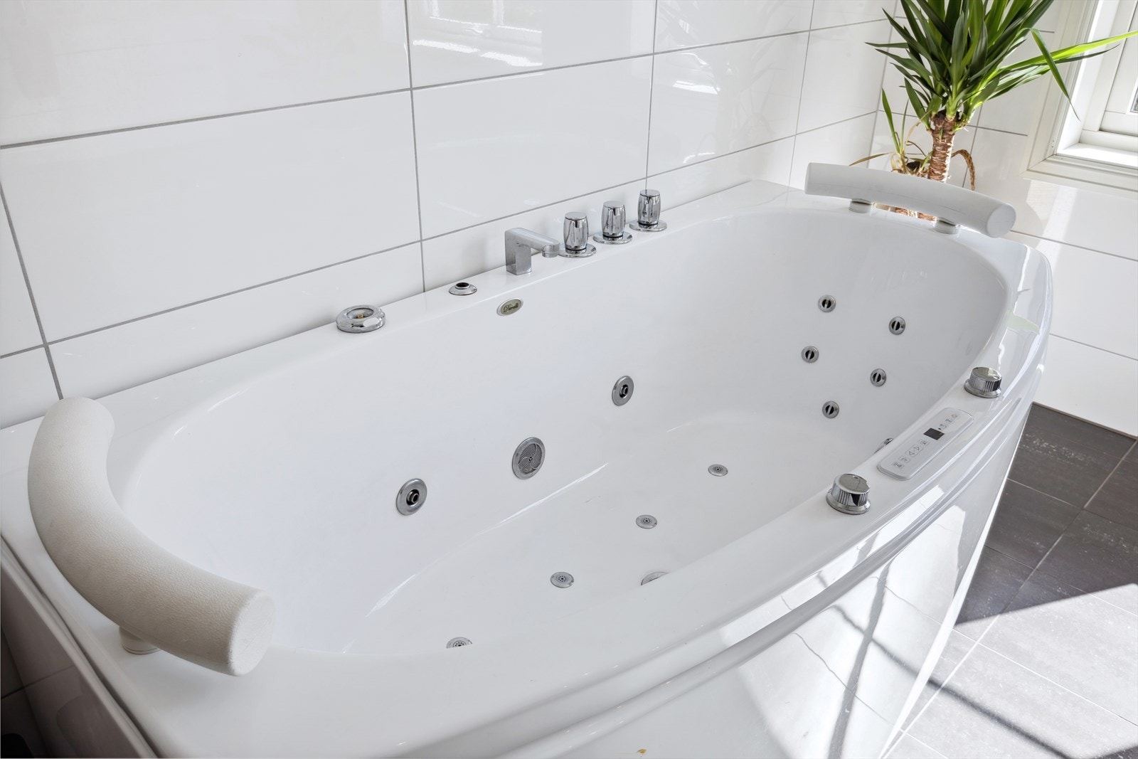 Badekar med boblefunksjon Galleribilde