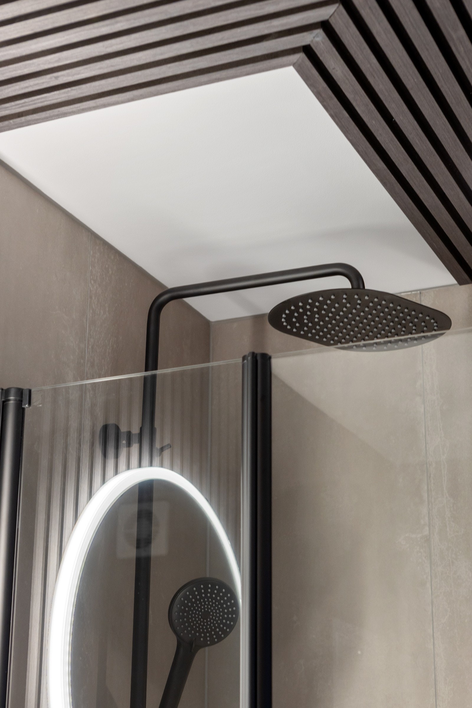 Dusjhjørne med glassdør Galleribilde