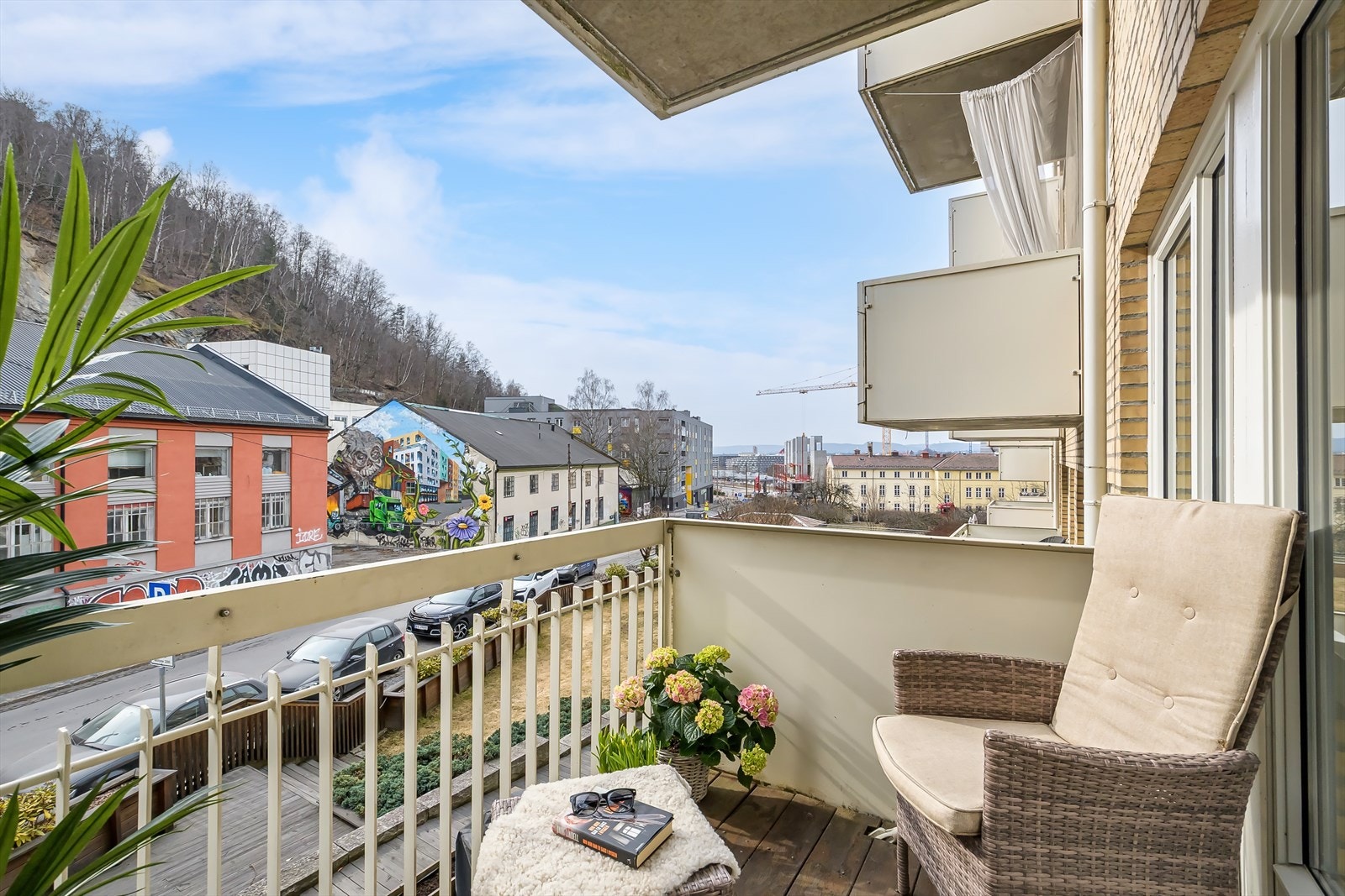 Velkommen til Ekebergveien 3J - Presentert av Jeanette Stenersen i EiendomsMegler 1. Galleribilde