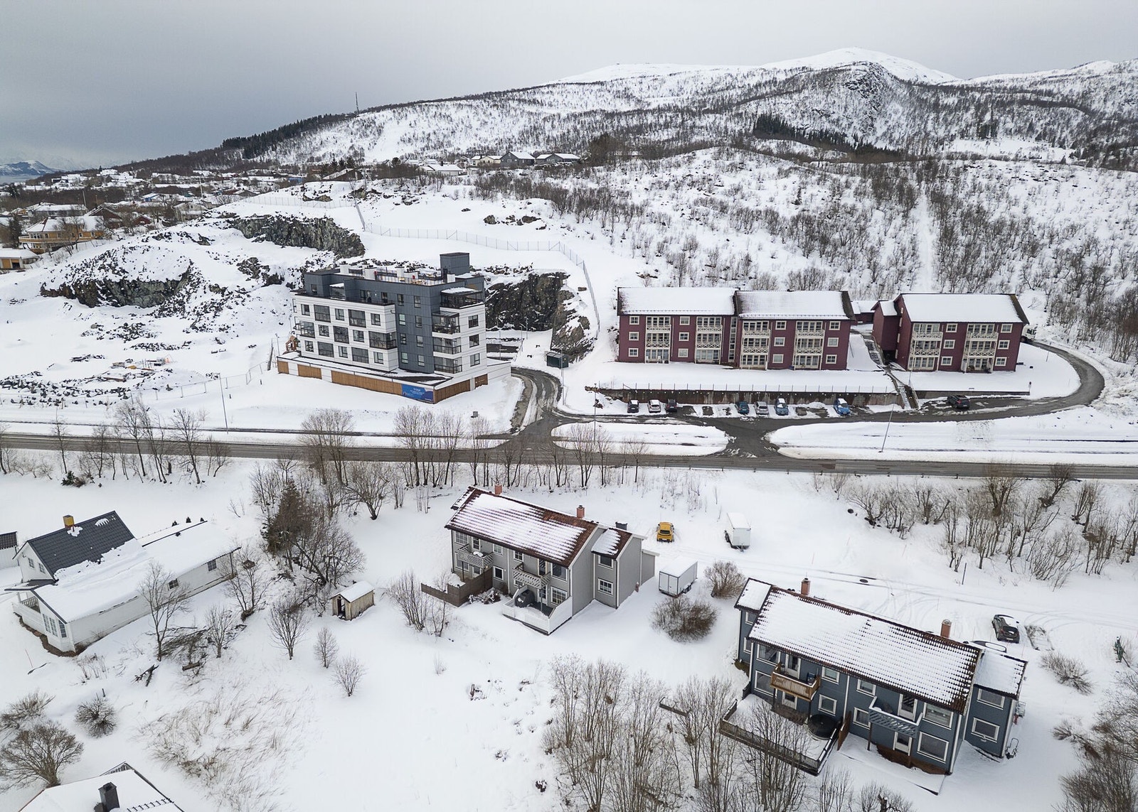 Rolige og barnevennlige omgivelser, like nord for Sortland sentrum. Galleribilde