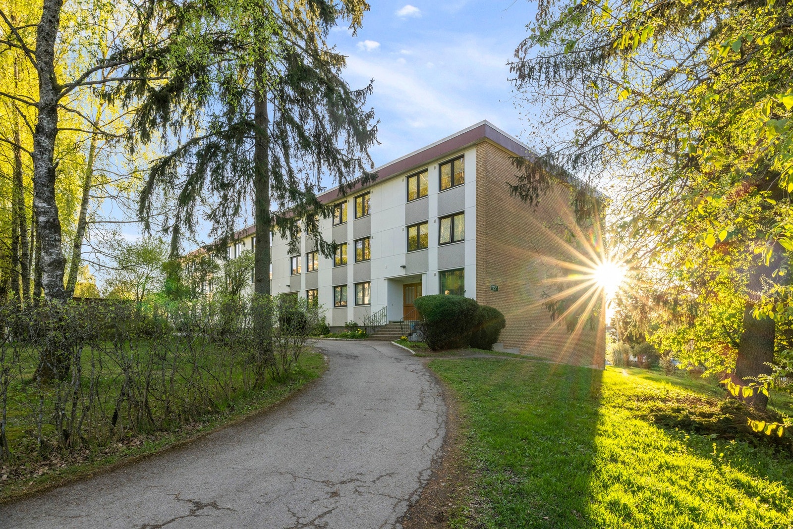 Det legges vekt på et trivelig utemiljø for alle aldersgrupper! Galleribilde