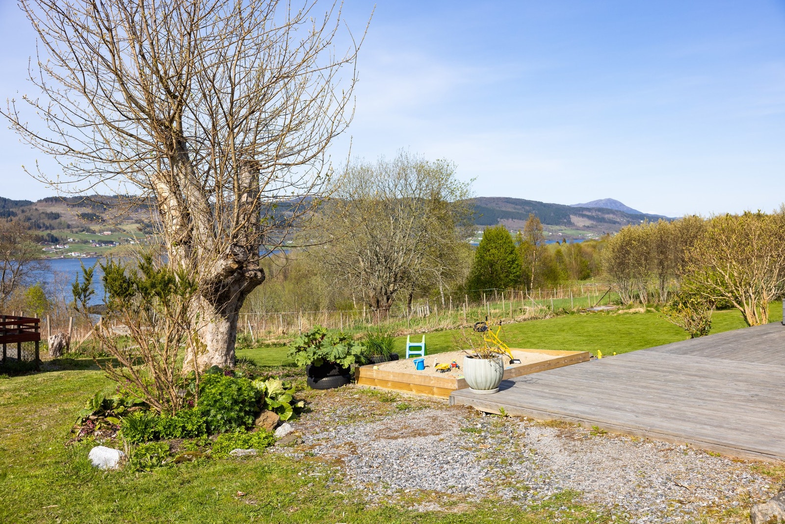 Her er det god plass for store og små til å boltre seg. Galleribilde