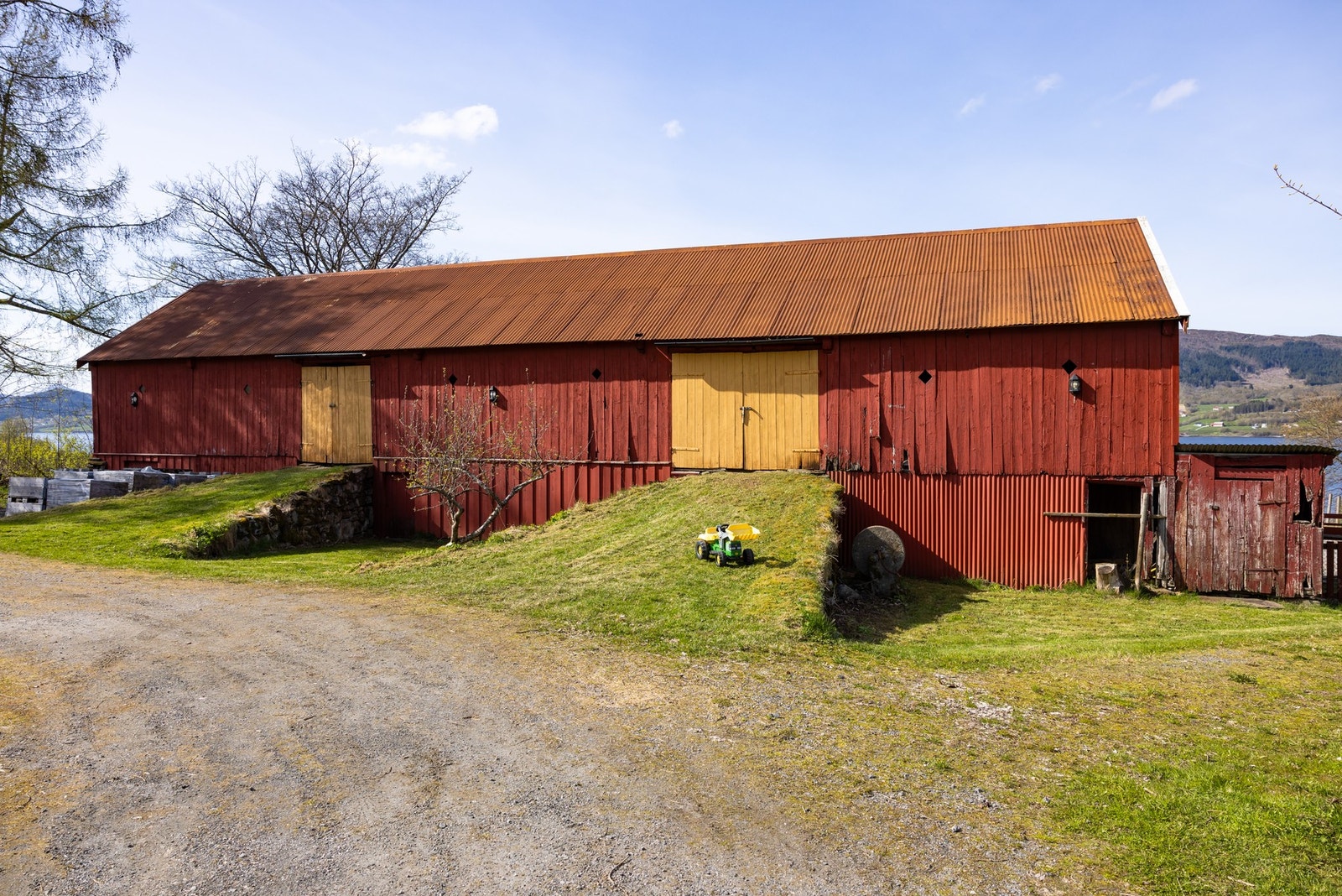 Eldre driftsbygning Galleribilde