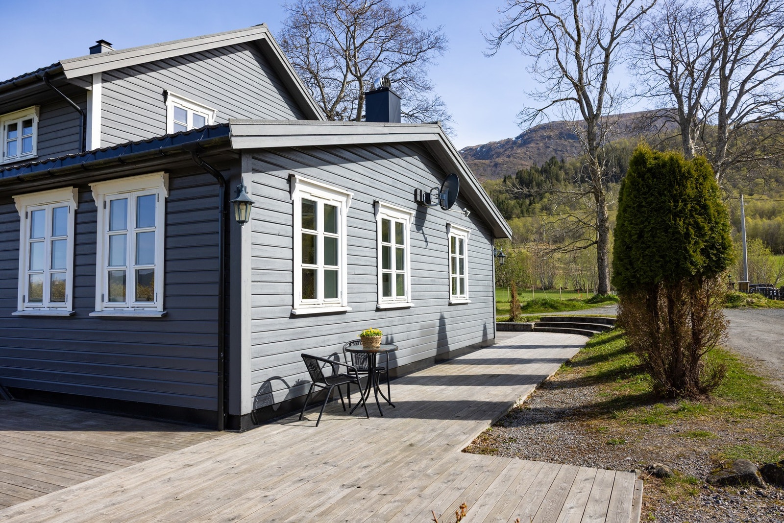 Eiendommen har flere, fine uteområder. Galleribilde