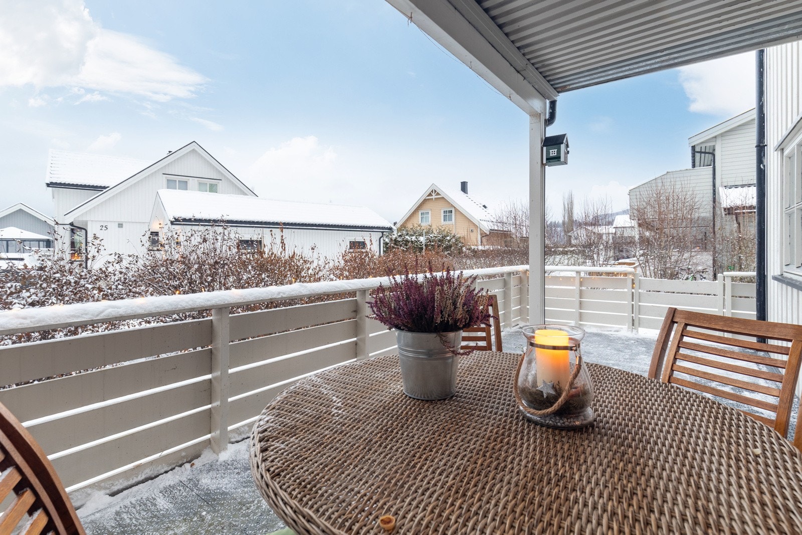 Terrassen måler hele 17,5 kvm. Galleribilde