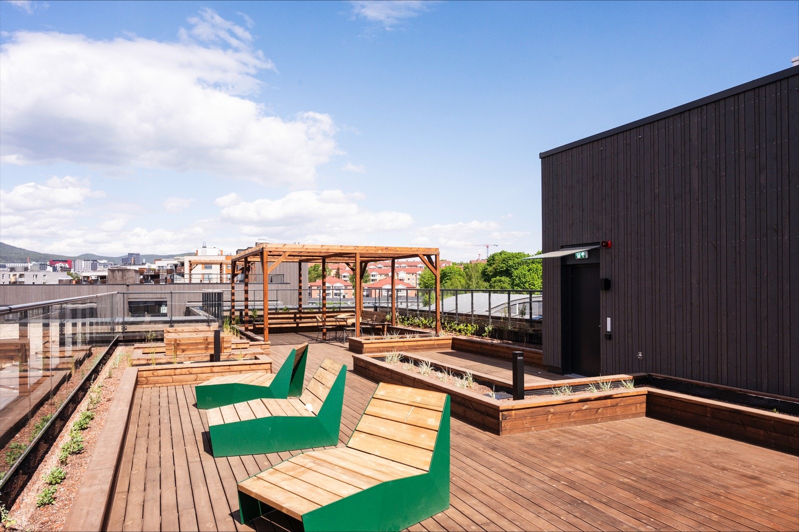 Felles takterrasse med sol hele dagen Galleribilde