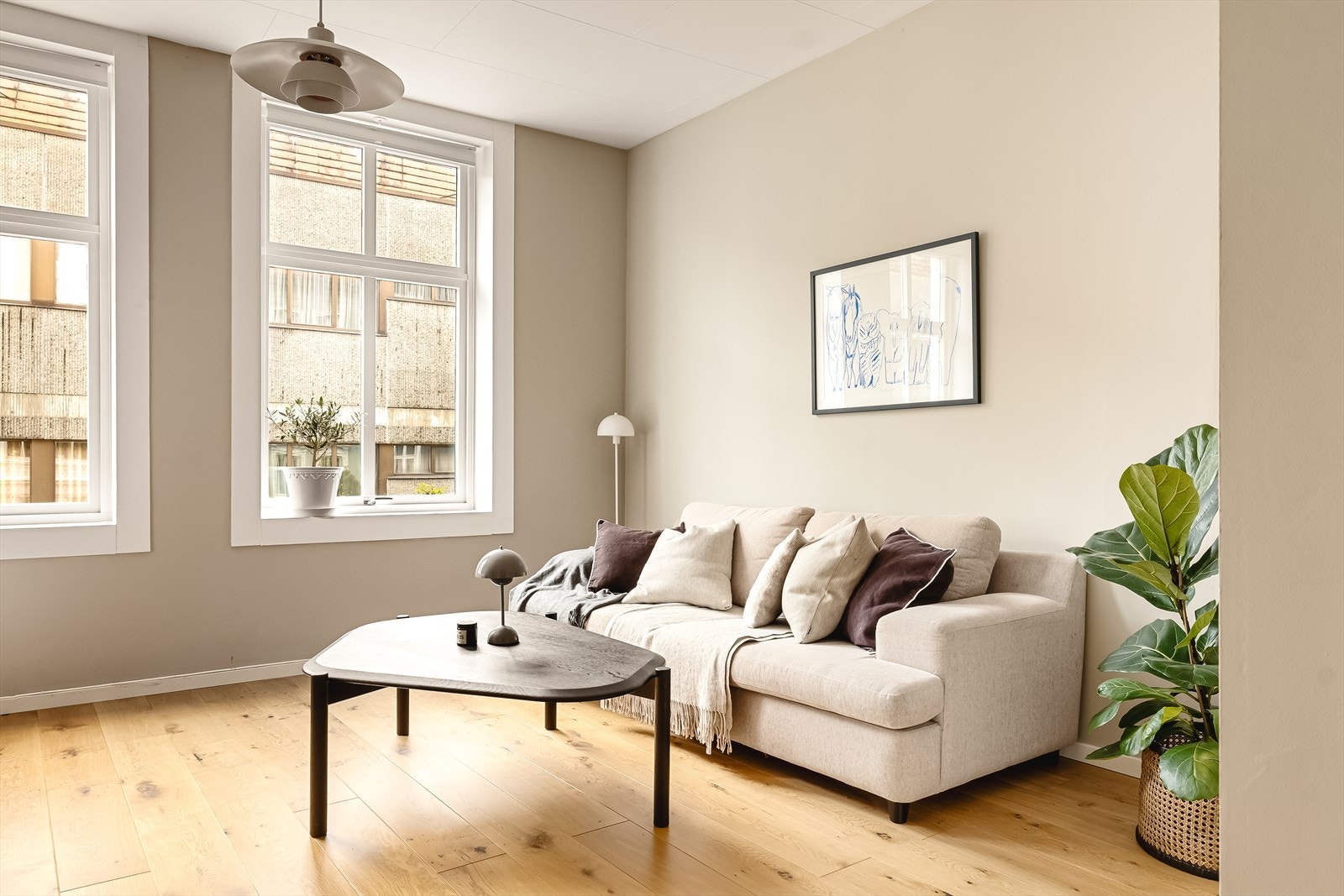 - Den imponerende takhøyden på ca. 2,7 meter sørger for en romslig og luftig atmosfære - Galleribilde