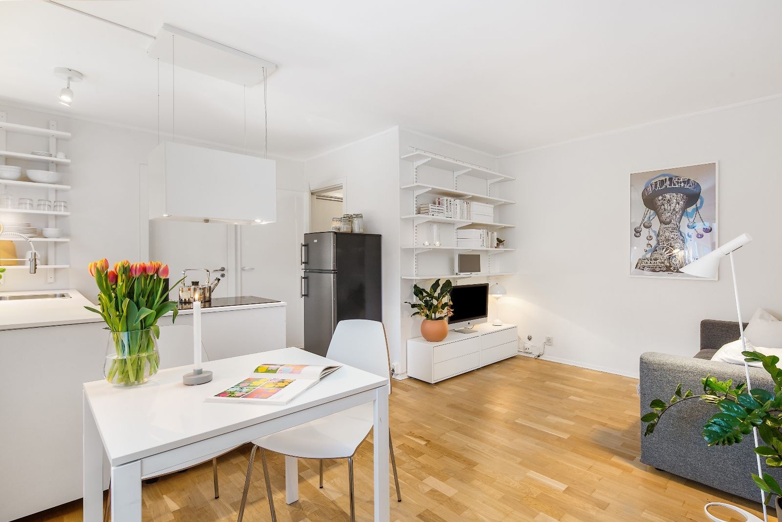 Det er lagt nytt gulv etter bilder ble tatt. Galleribilde