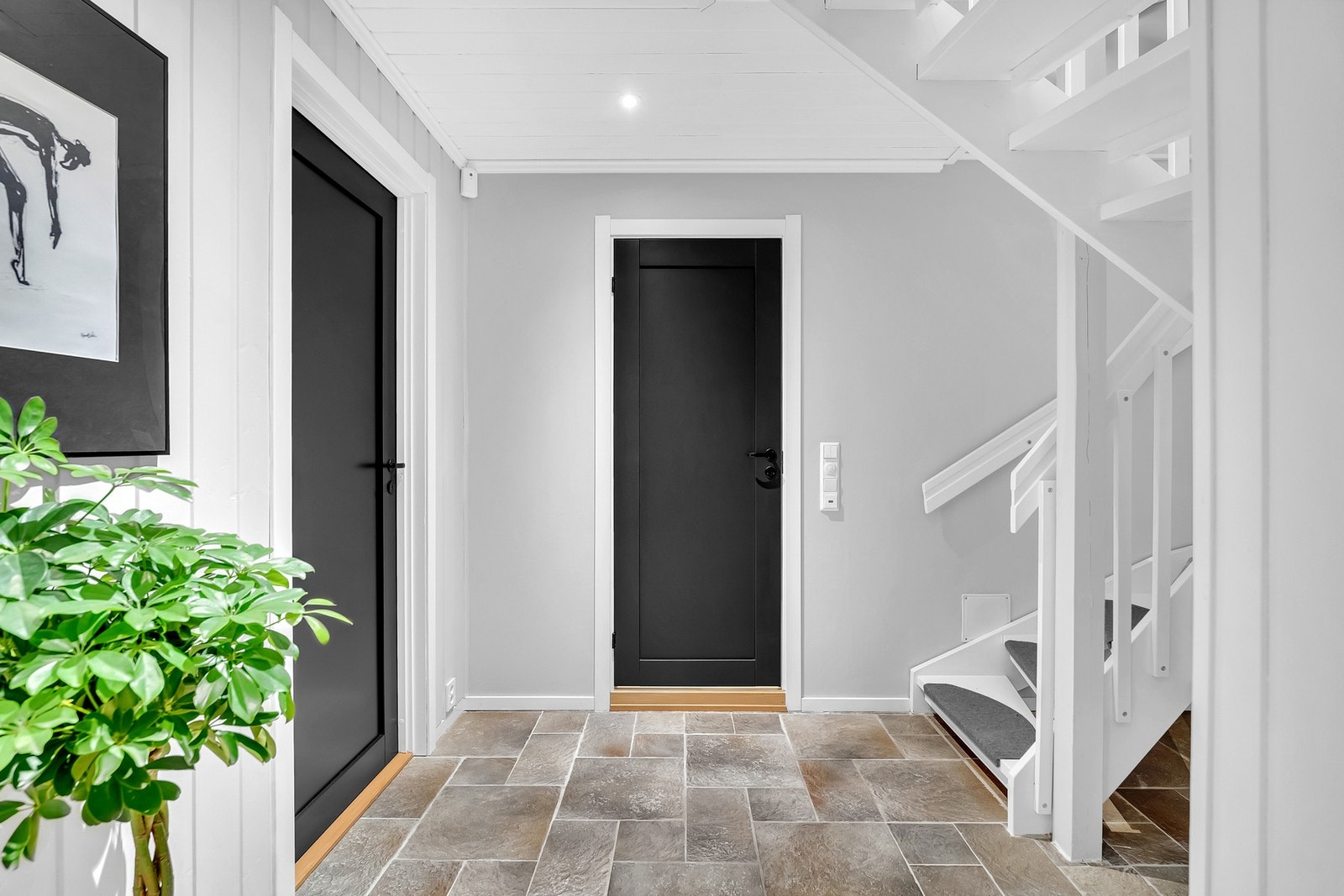 Utstrakt bruk av downlights Galleribilde