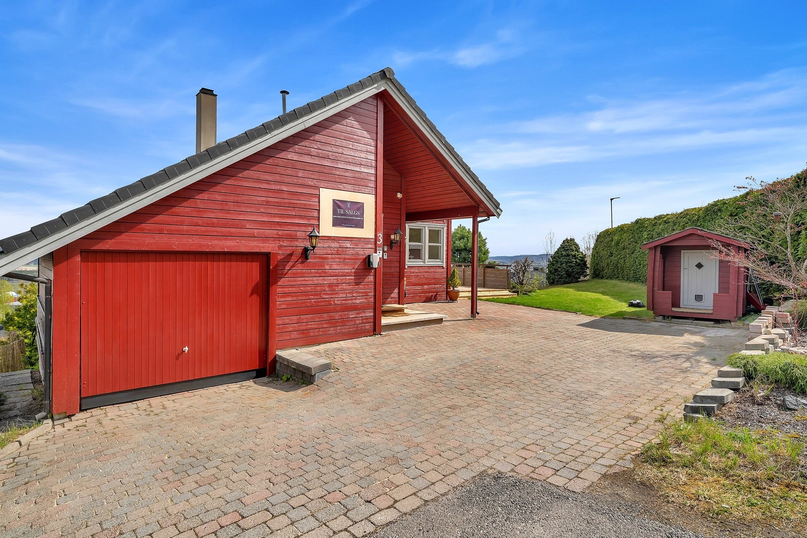 Garasje på 15 m2 (BRA-e) og utvendig bod på 3 m2 (BRA-e) Galleribilde