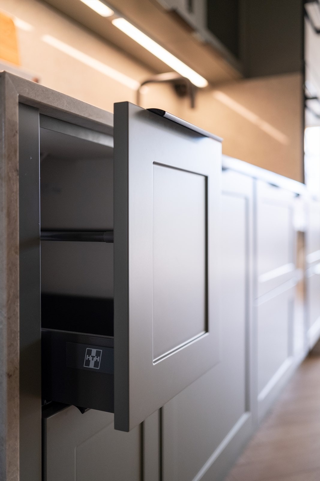 Kvalitetskjøkken fra HTH med profilerte fronter. Galleribilde