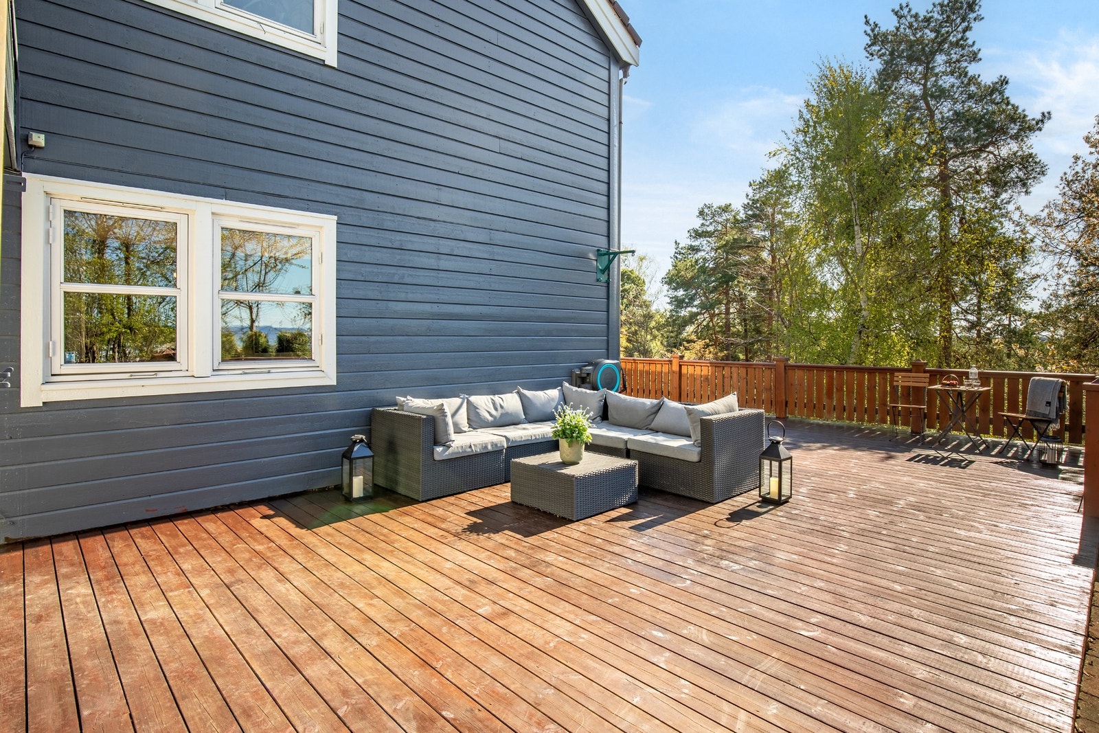 Terrassen er større(!) enn selve leiligheten Galleribilde