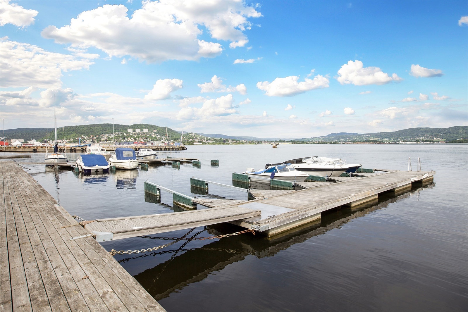 Alle sommerbilder er tatt ved tidligere salg Galleribilde