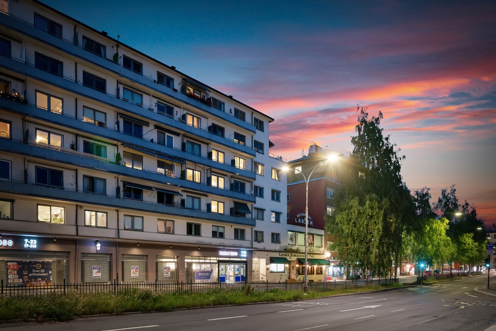 Leiligheten ligger midt i smørøyet med sentral beliggenhet på Majorstuen. Galleribilde