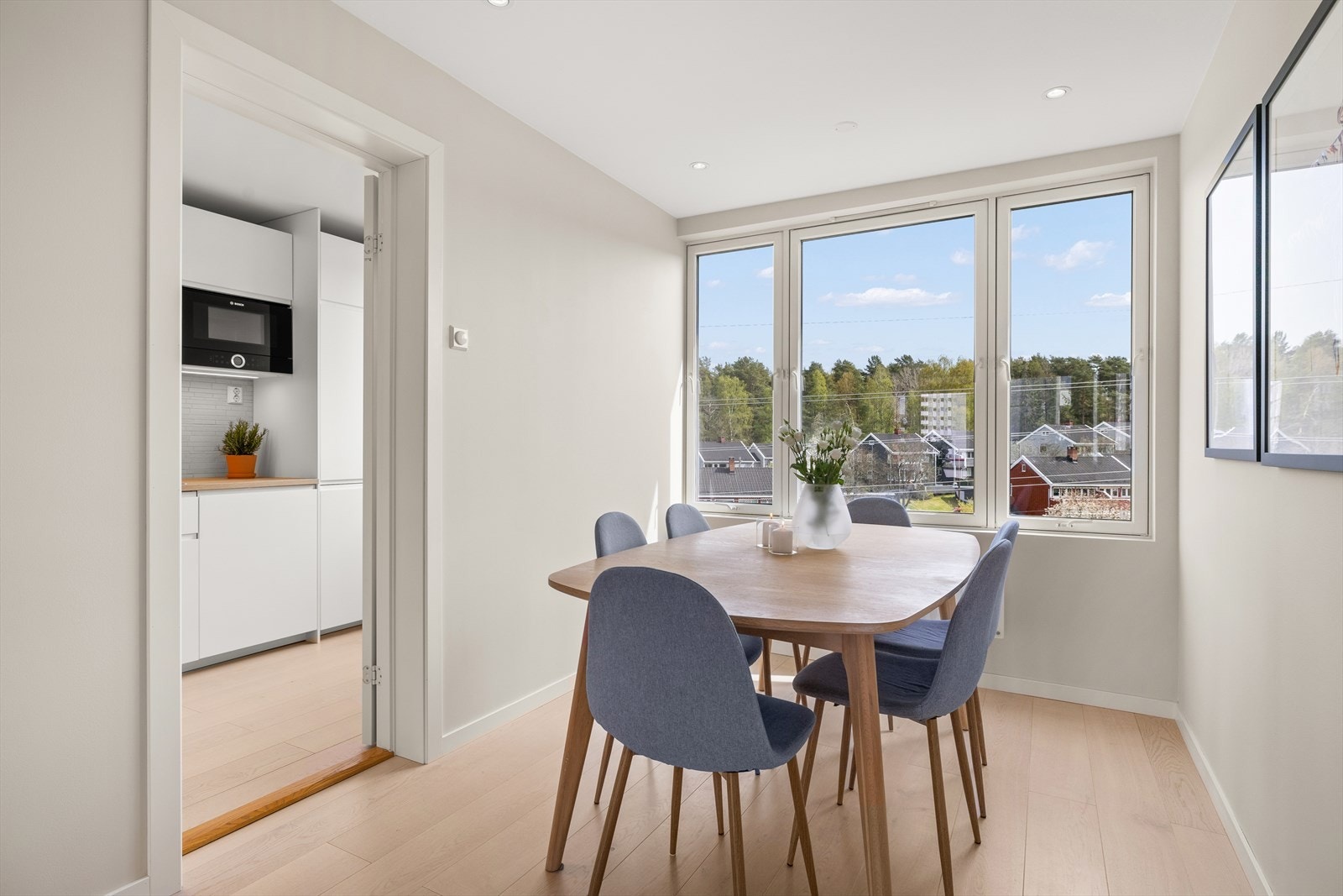 Separat stue- og kjøkkenløsning Galleribilde