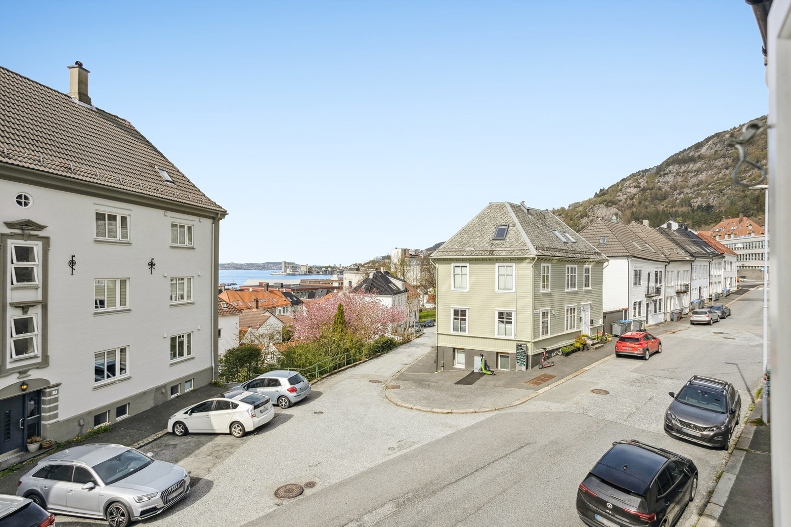 Flott utsikt i retning Ytre Sandviken. Galleribilde