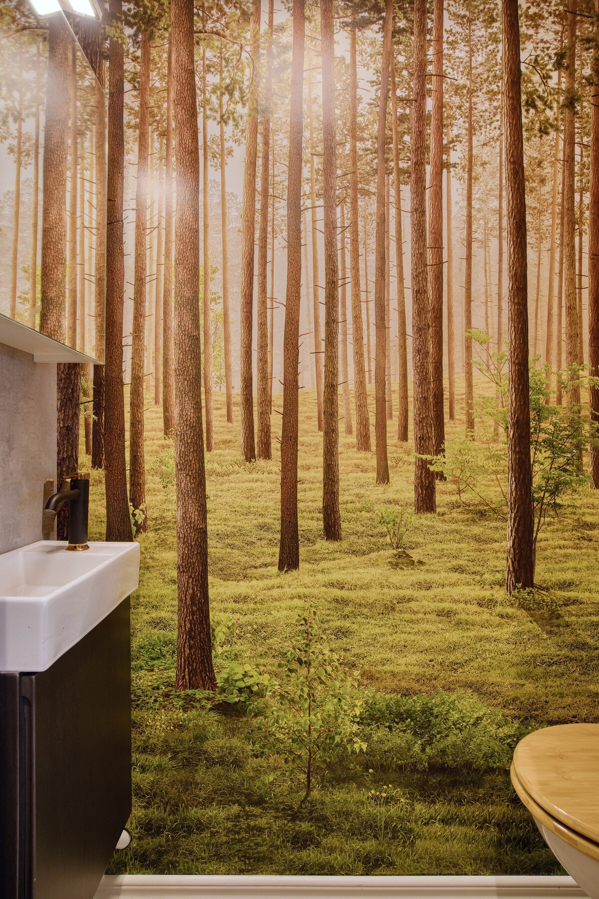 Praktisk toalettrom i 1. etasje, ypperlig på dager man tilbringer ute Galleribilde