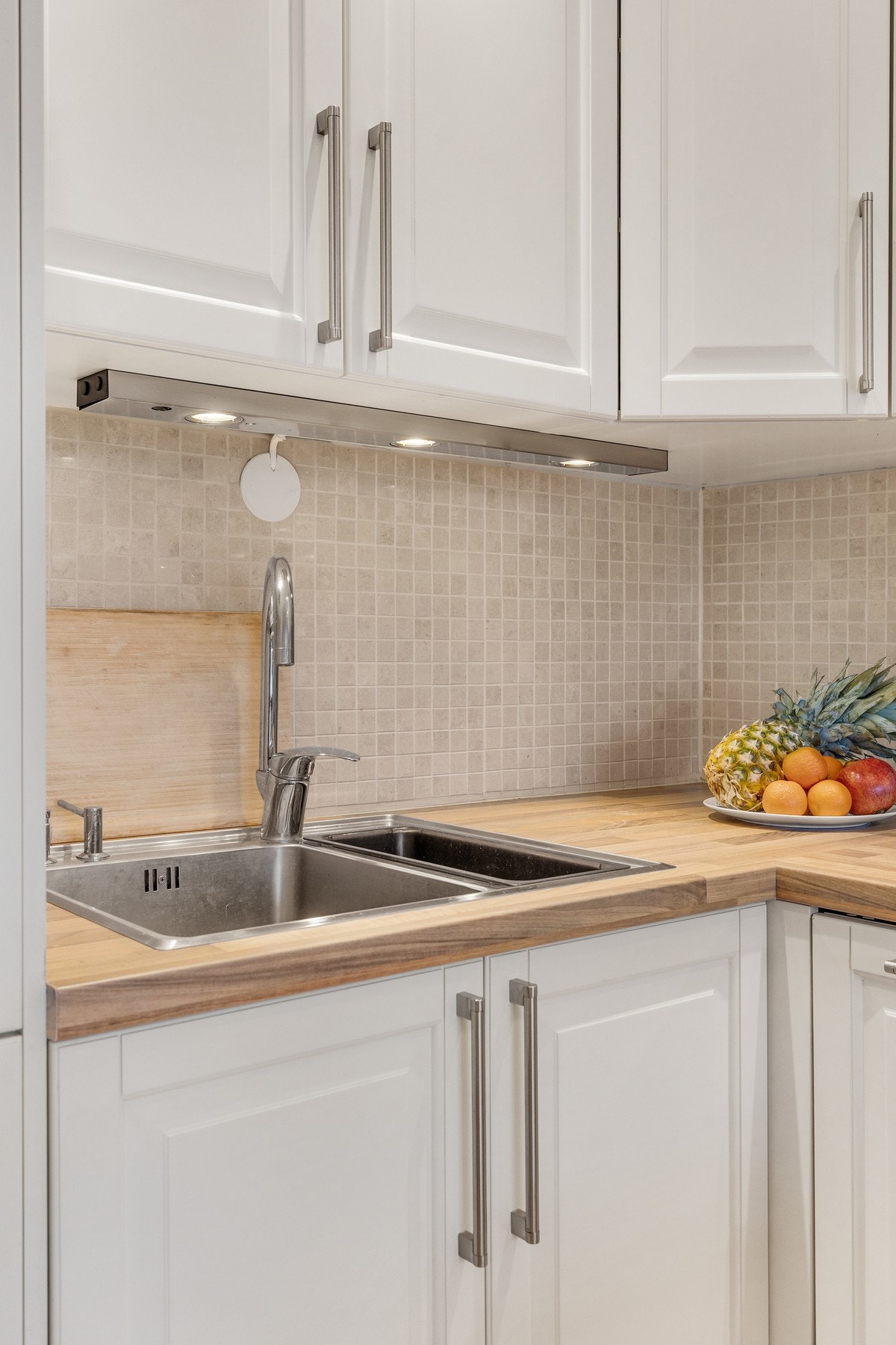 Meget god oppvaringsplass i skuffer og skap. Galleribilde