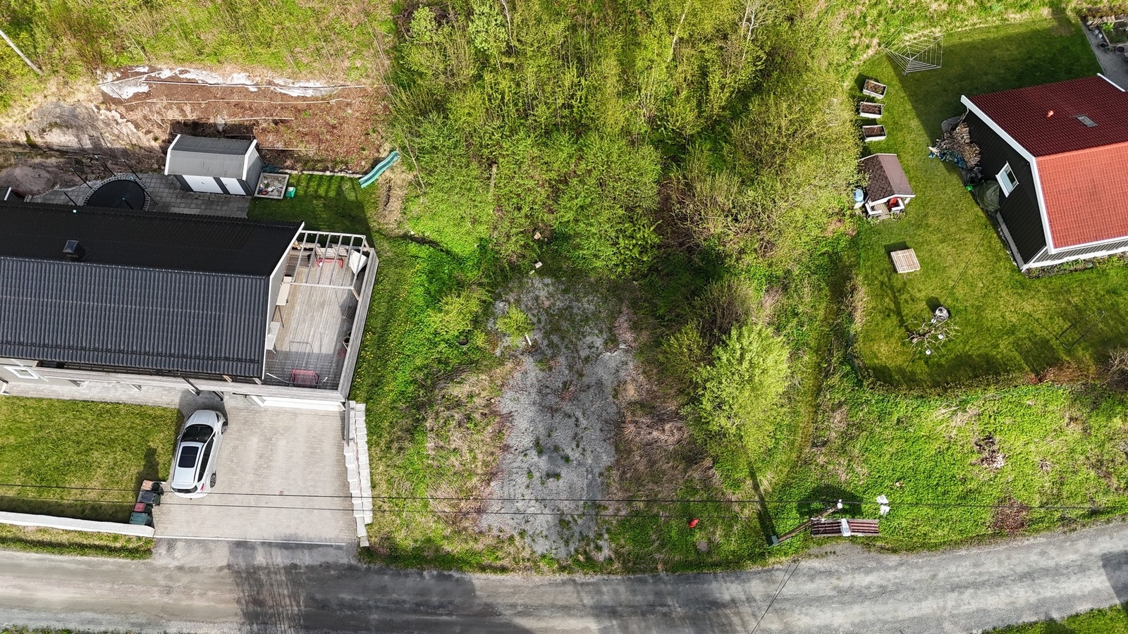Ubebygd tomt på 968m² i et trivelig nabolag på Hyggen. Galleribilde