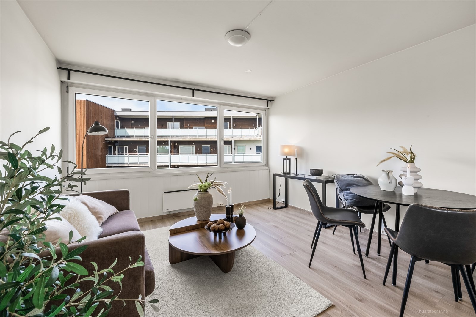 NBBO Eiendomsmegling v./ Martin Morken Hjertås ønsker velkommen til visning i Fossveien 12A! Galleribilde