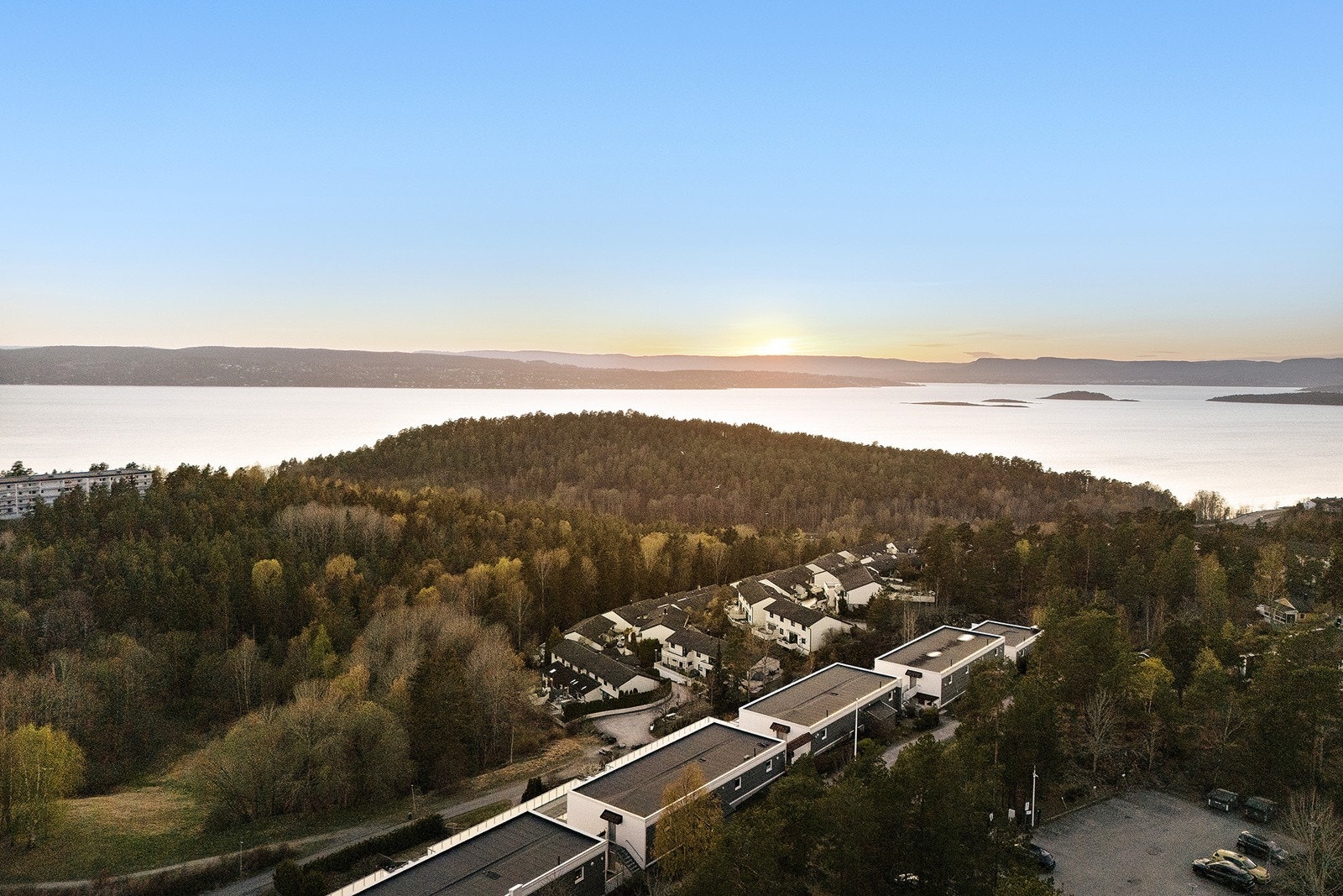 Dronefoto - Oversiktbilde Galleribilde