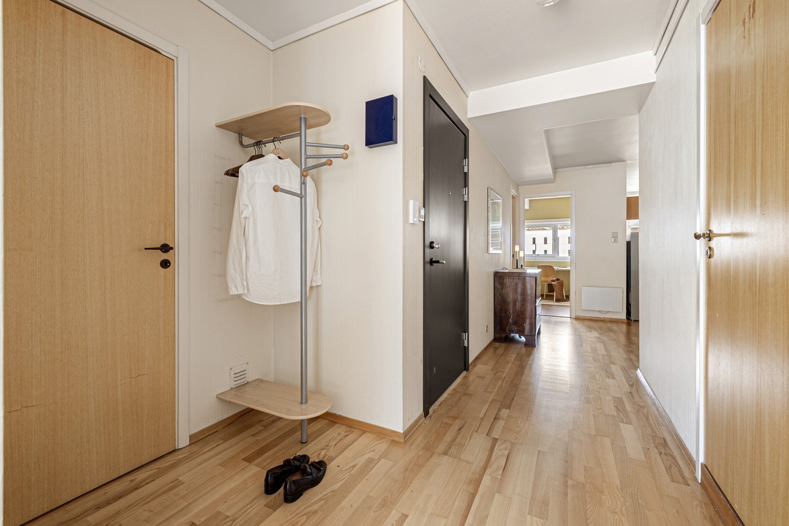 Leiligheten har en romslig entré på hele 6,4 kvm. Galleribilde