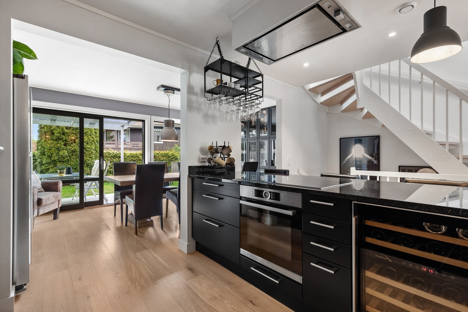 Åpen løsning mot spisestue Galleribilde