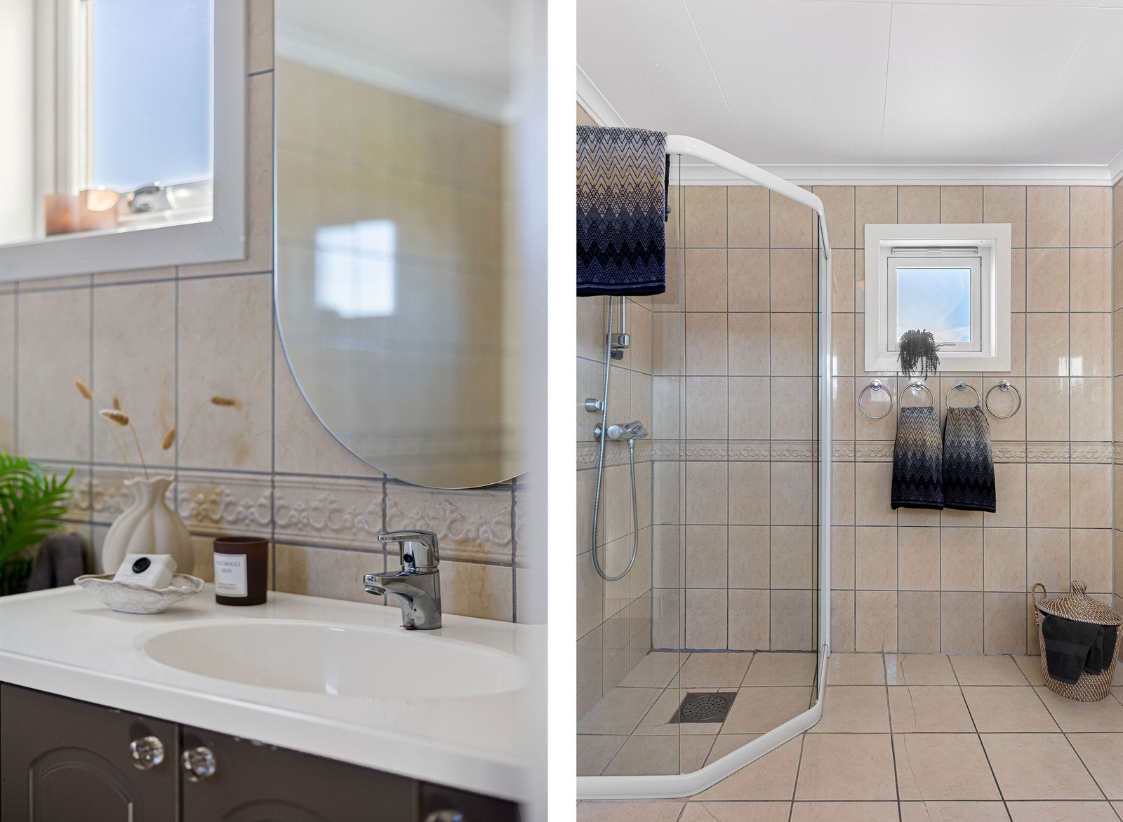 Badet har dusj, toalett og servant i skapinnredning. Galleribilde