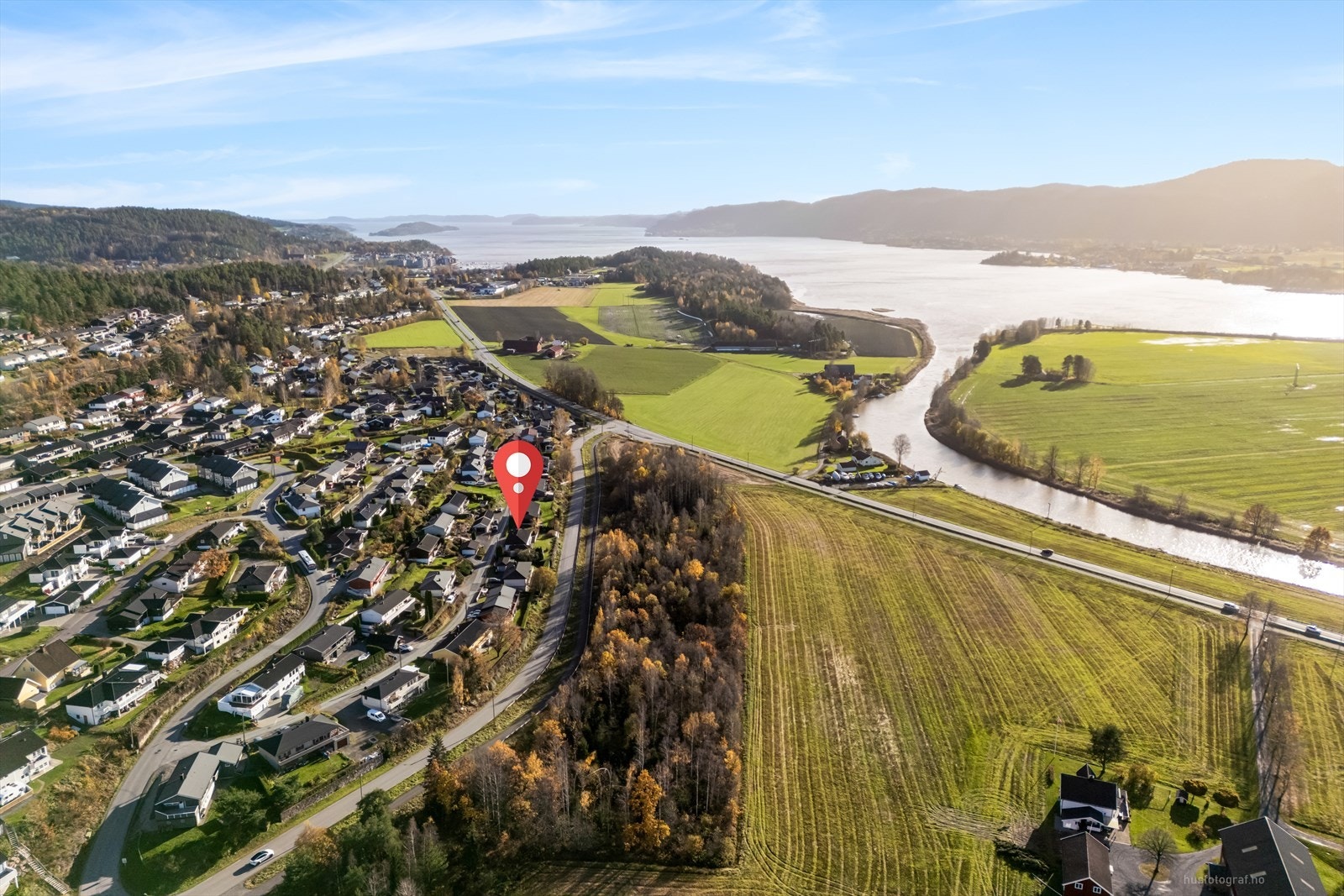 Ikke langt til fjorden med fine bademuligheter. Galleribilde