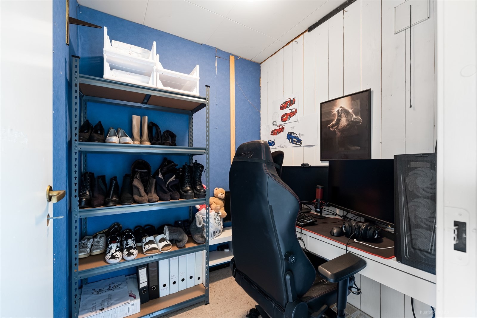 Bod, innredet som kontor, i leiligheten. Galleribilde