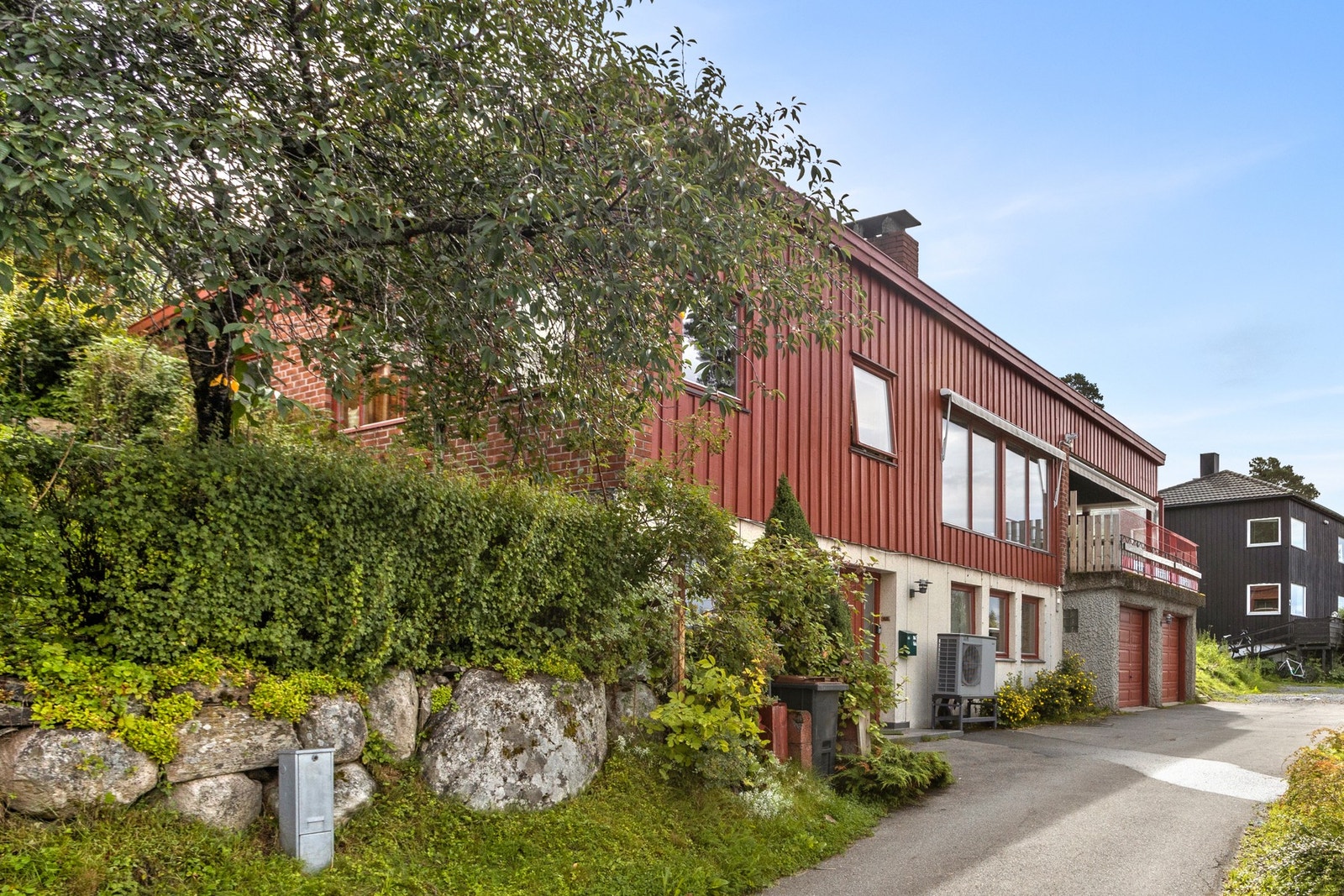 Attraktiv og sentral beliggenhet med kort vei til skole, barnehage og Steinkjer sentrum. Galleribilde