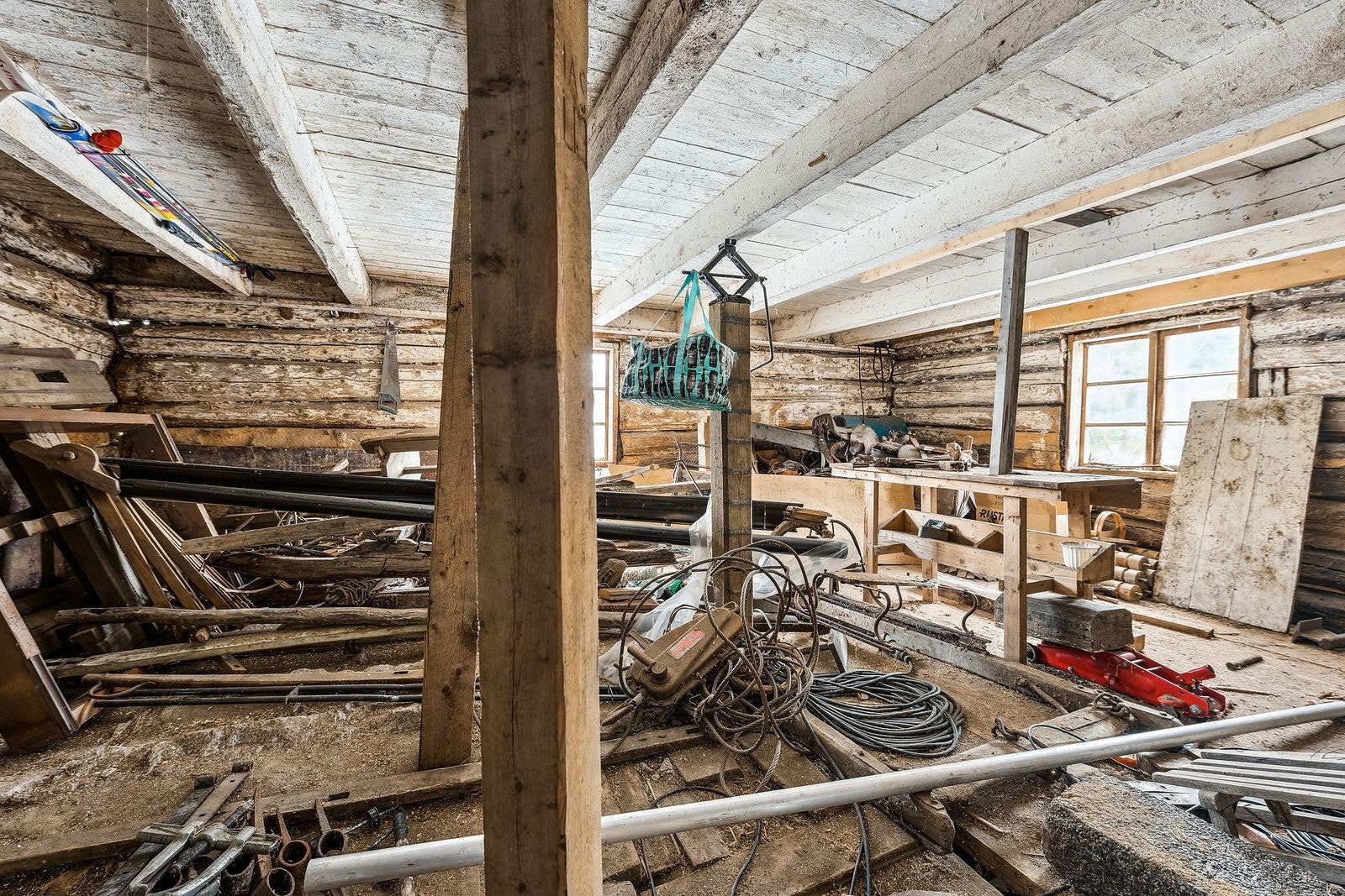 12_disp.rom_9 Galleribilde